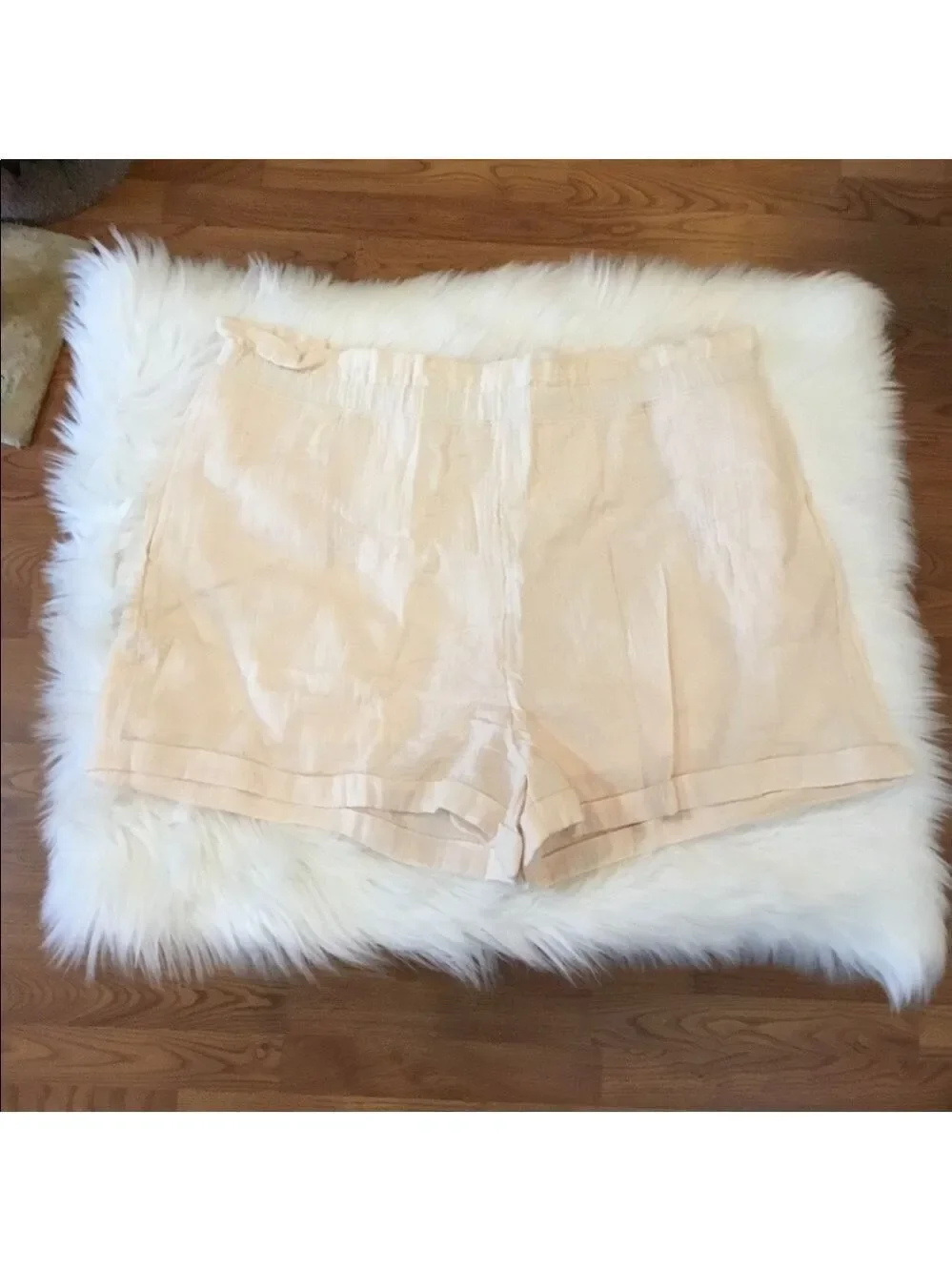 LAUREN Conrad XXL 3” high waisted paper bag shorts cream silk